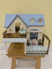 Sylvanian Families Courtyard