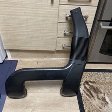 BMW X5 X6 E70,71 40D  Cold Air Feed Intake Hose Pipe 13718518060 7812058 2007-14