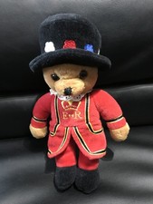 LONDON BEEFEATER TEDDY BEAR -COLLECTABLE AS NEW-IDEAL XMAS PRESENT