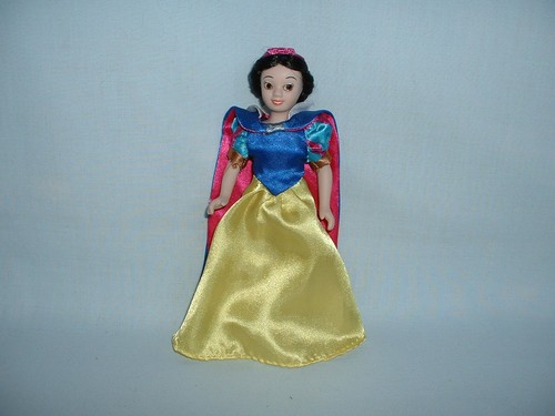 Snow white walt disney - white,