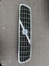 VOLVO V50 S40 2004 - 2007 FRONT BUMPER RADIATOR GRILL GRILLE EMBLEM BADGE
