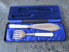 ANTIQUE SHEFFIELD ORNATE FISH SERVERS EPNS STERLING SILVER FERRULE