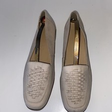 Footglove Beige Leather Wedge