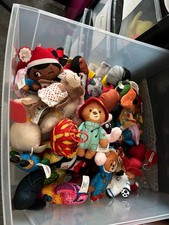 JOB LOT OF SMALL CHILDRENS FIGURES LIKE DC OR MASK SINGER ETC