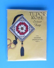 TUDOR ROSE SCISSOR KEEP CROSS