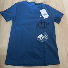 Boys Nike Jordan T-shirt age