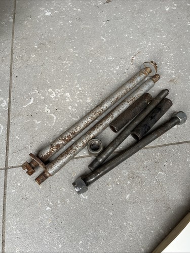 Jaguar rear suspension shafts - jaguar,