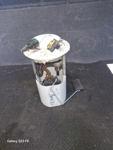 2011 ford petrol in - 2011, ka