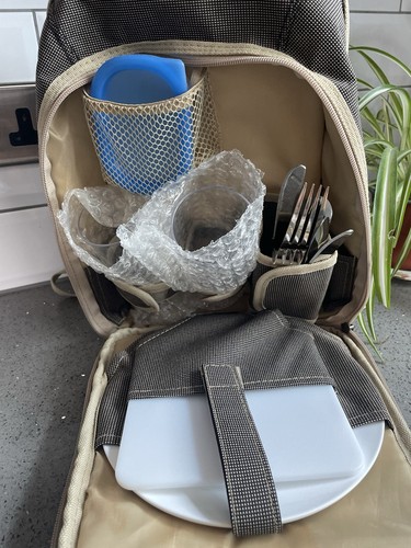Luxury insulated picnic - insulated,