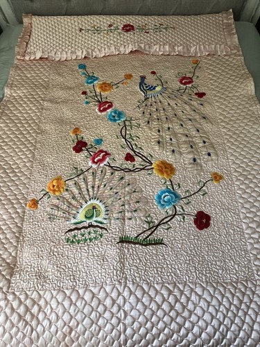 Vintage quilted satin - quilted,