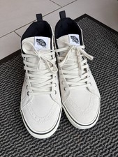 Vans Sk8-Hi Insulated Shoes in