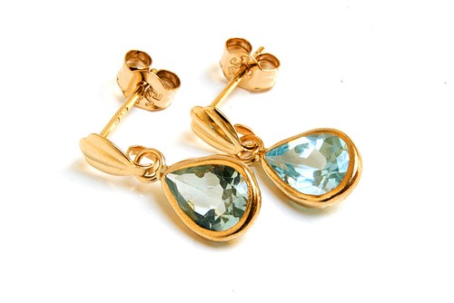 9ct gold blue topaz - gold, teardrop