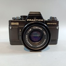 Black 35mm SLR Camera PRAKTICA