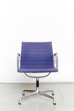 Charles & Ray Eames Aluminium Group Chair EA 108 for Vitra I 1 of 3