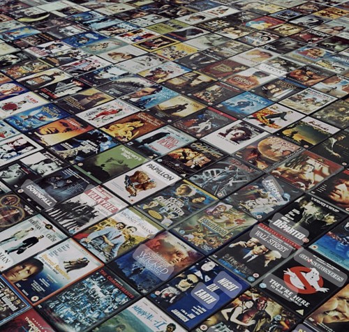 100 random dvds - dvd,