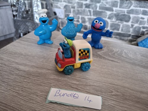 Sesame street cookie monster - street,