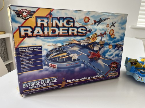 Matchbox ring raiders skybase - matchbox,