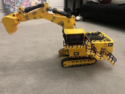 Cat remote control excavator - remote,