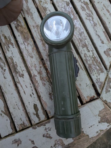 Miltary flash light right - miltary,