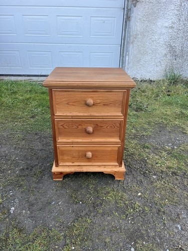 Pine bedside cabinet - bedside, /