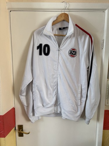 England football size - no,