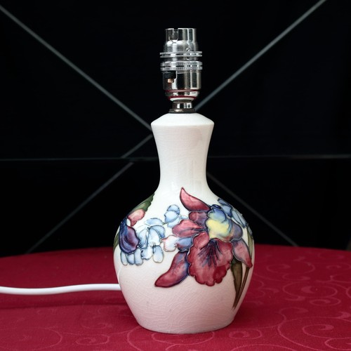 Moorcroft pottery table lamp - table,