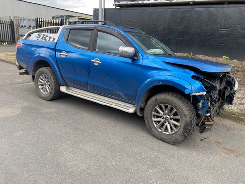 Mitsubishi l200 2019 hand - l200,