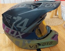 Fox V3 MIPS Motocross Helmet