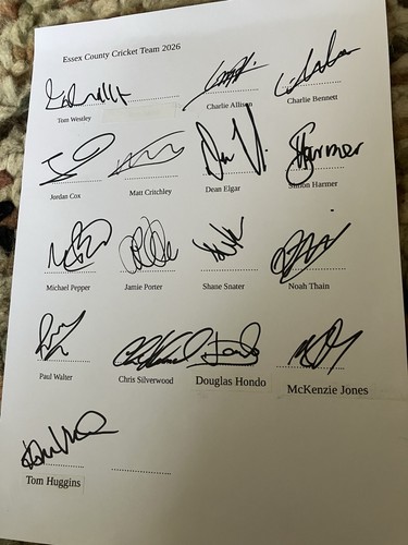 Essex cricket hand signed - essex,