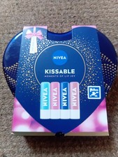 Nivea KISSABLE MOMENTS OF LIP