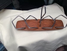 vintage WYNCRAFT egg cup
