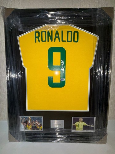 Ronaldo signed brazil 9 - ronaldo,