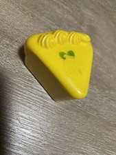 Replacement Yellow Cake Piece