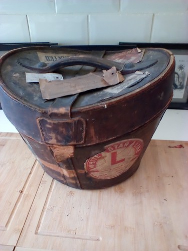Antique white star line - ,