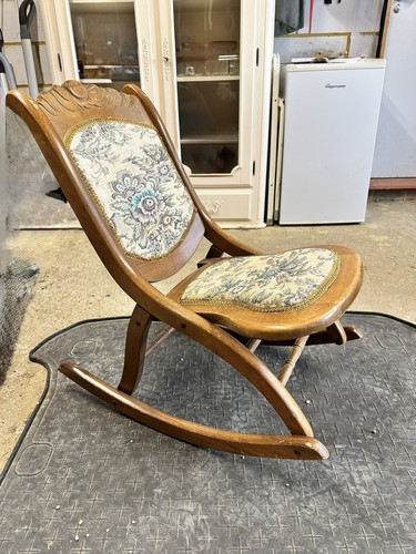 Vintage carved wood - wood, folding