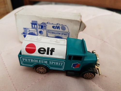Corgi elf petroleum morris - elf,