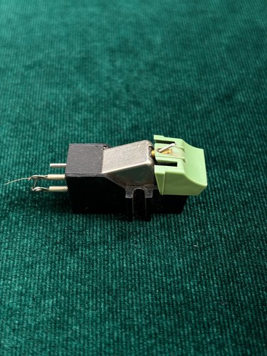 Phono cartridge with stylus - phono,