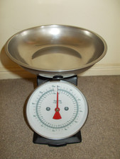 Retro Black Kitchen Scales
