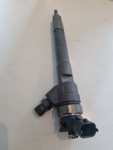 Mercedes vito fuel injector - mercedes,