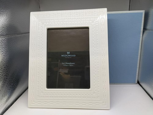 Wedgwood intaglio photo frame - wedgwood,