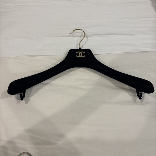 Big chanel rtw hanger black - chanel,