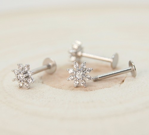 Petal flower tragus - , labret