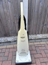 Panasonic MC-UG302 1900w Super Lightweight Upright Vacuum Cleaner