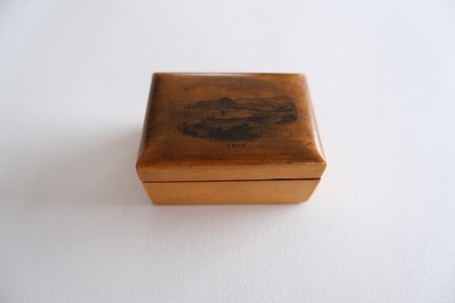 Antique mauchline ware oban - ware,