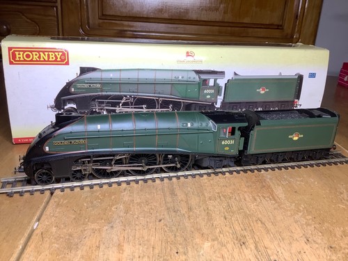 Hornby r2340 green - hornby,