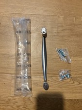 13 WREN - Kelly Bow Handle Stainless Steel Effect 94Lx34d (160mm)