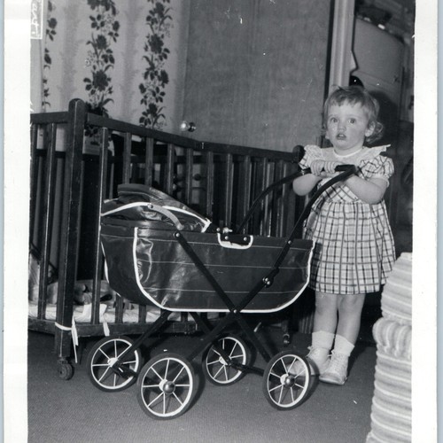 C1950s cute toddler girl - c1950s,