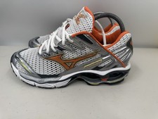 Mizuno Wave Creation 10