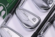 Wilson Staff Model CB/Blade Combo 2024 Irons / 4-PW / X-Flex AXIOM Velocore 105