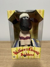 Vintage 1990s Wallace and